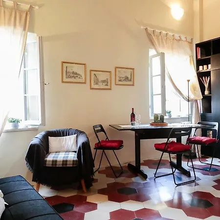 Santamarta35 Apartman Pisa